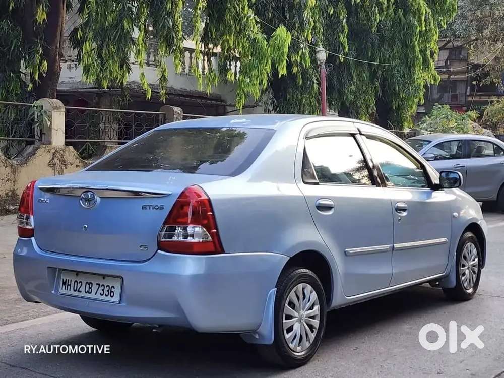 Toyota Etios 2011 Petrol+ Cng  69000 Km Driven