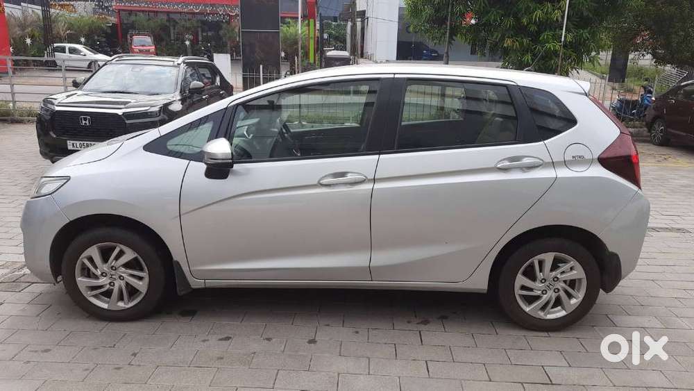 Honda Jazz V Mt Privilege, 2018, Petrol