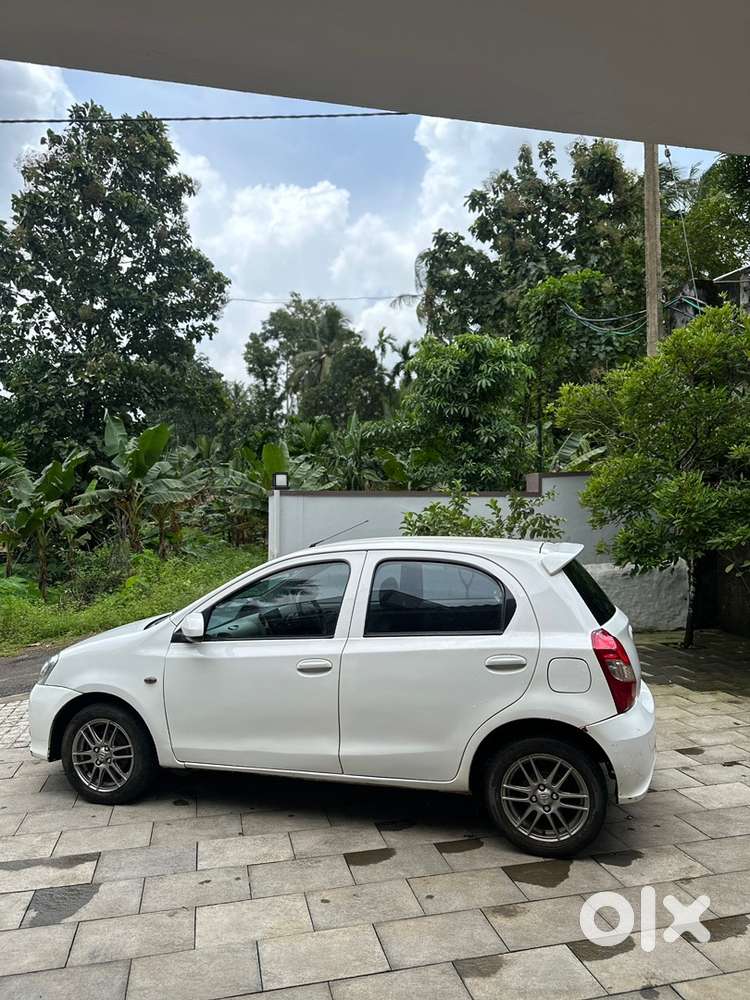 Toyota Etios Liva 2015