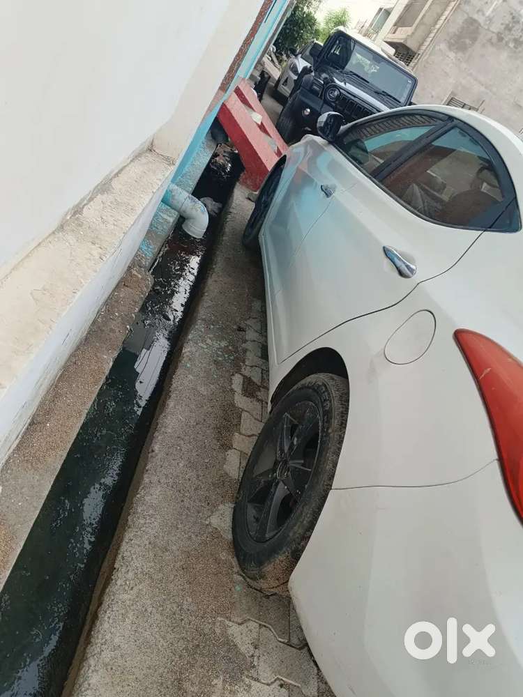 Hyundai Elantra Diesel Sx 2012
