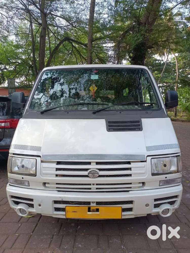 Tata Winger 13+1 | May 2017 | 1,15,000 Km | ₹6.50 Lakh Negotiable

