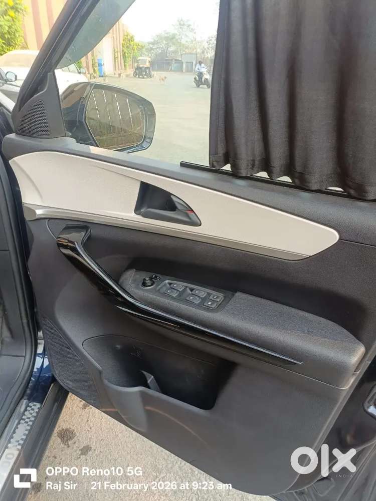 Mahindra Xuv700 2024 Petrol Great Condition