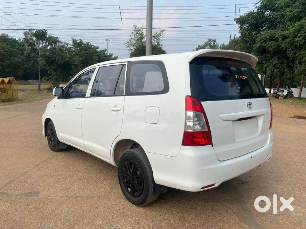 Toyota Innova 2.5 G (diesel) 8 Seater, 2016, Diesel