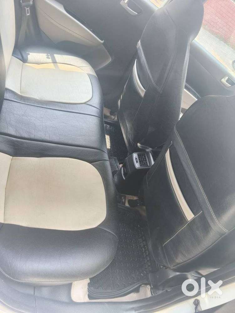 Hyundai Grand I10 Sportz, 2014, Petrol