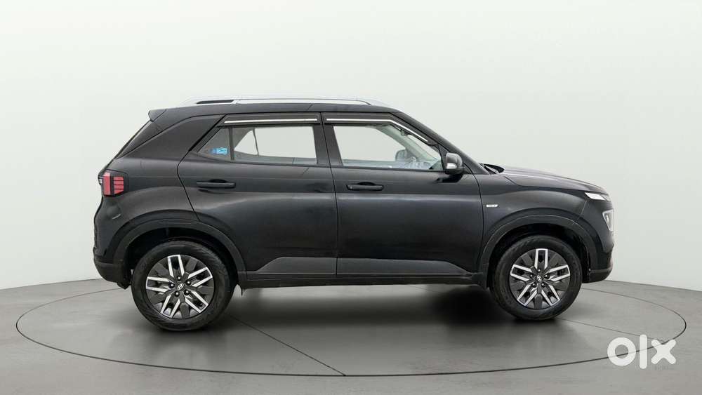 Hyundai Venue 1.0 S (o) Turbo Dct, 2024, Petrol