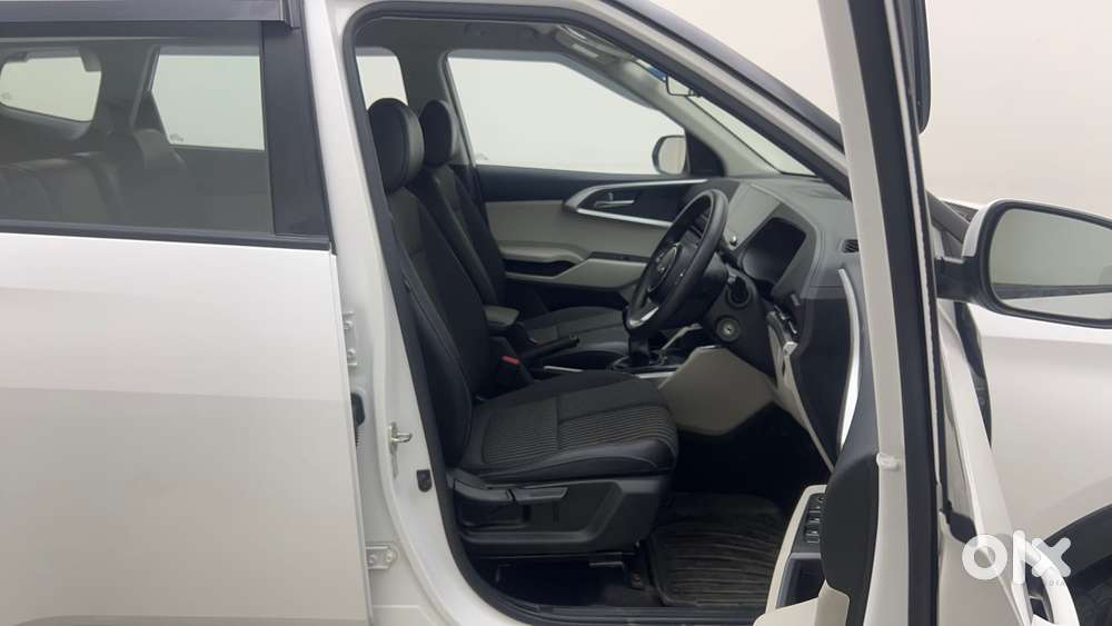 Kia Carens 1.5 Prestige 7 Str, 2022, Petrol