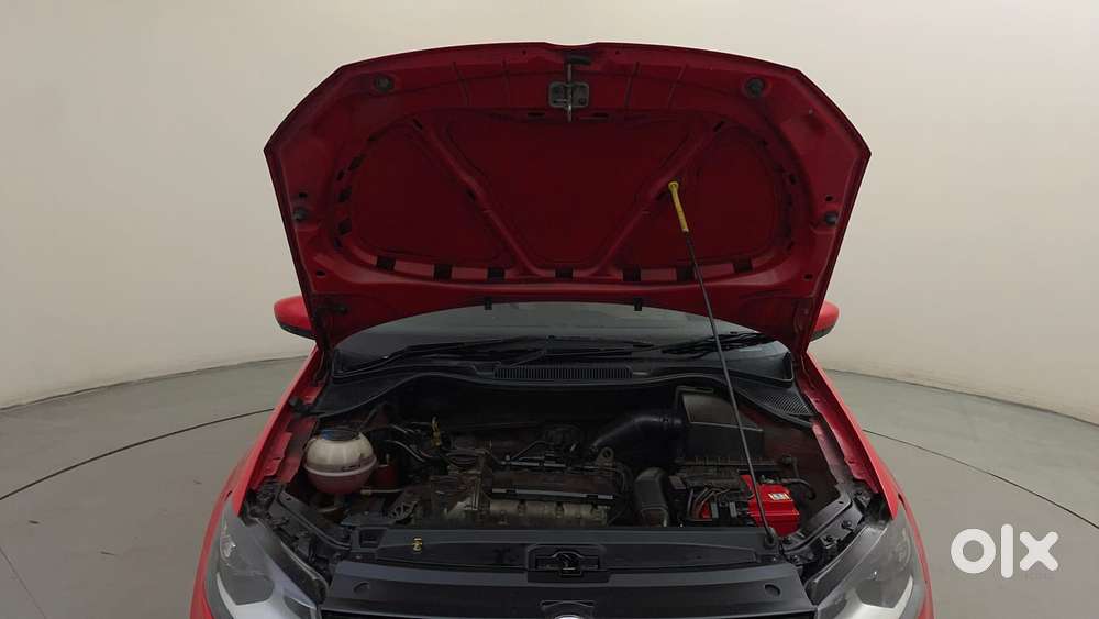 Volkswagen Polo Petrol Highline 1.2l, 2017, Petrol