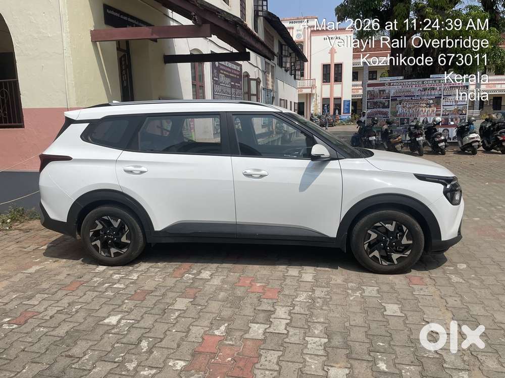 Kia Carens 2024 Diesel Well Maintained