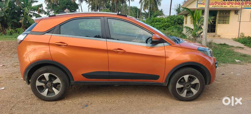 Tata Nexon 1.2 Revotron Xza Plus, 2018, Petrol
