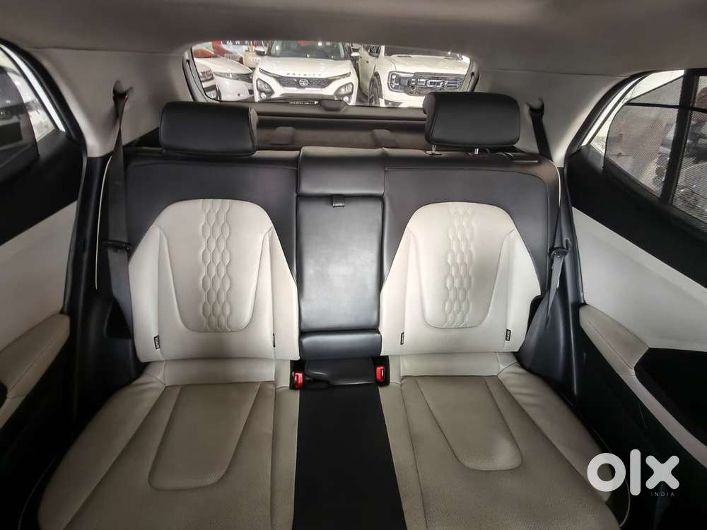 Ford Endeavour 3.2 Titanium 4x4 At, 2019, Diesel