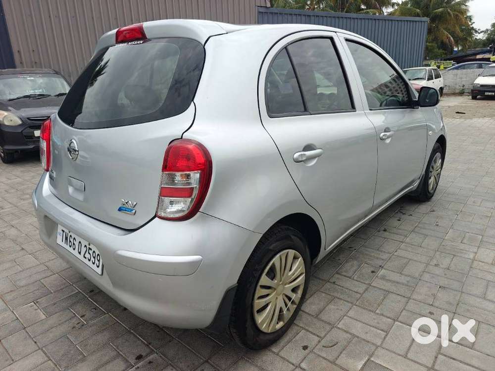 Nissan Micra Active Xv, 2015, Petrol