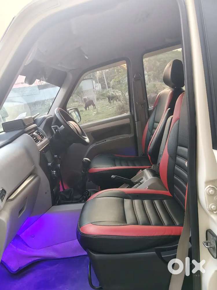 Mahindra Scorpio S10