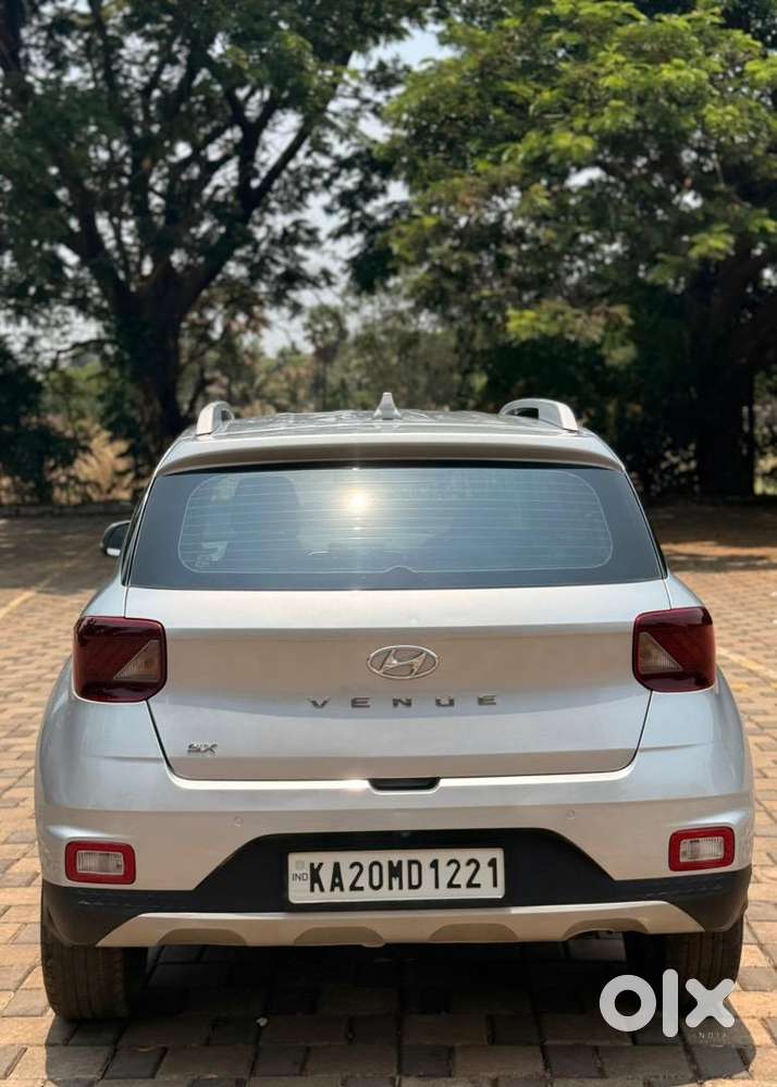 Hyundai Venue 2020 Diesel 124000 Km Driven