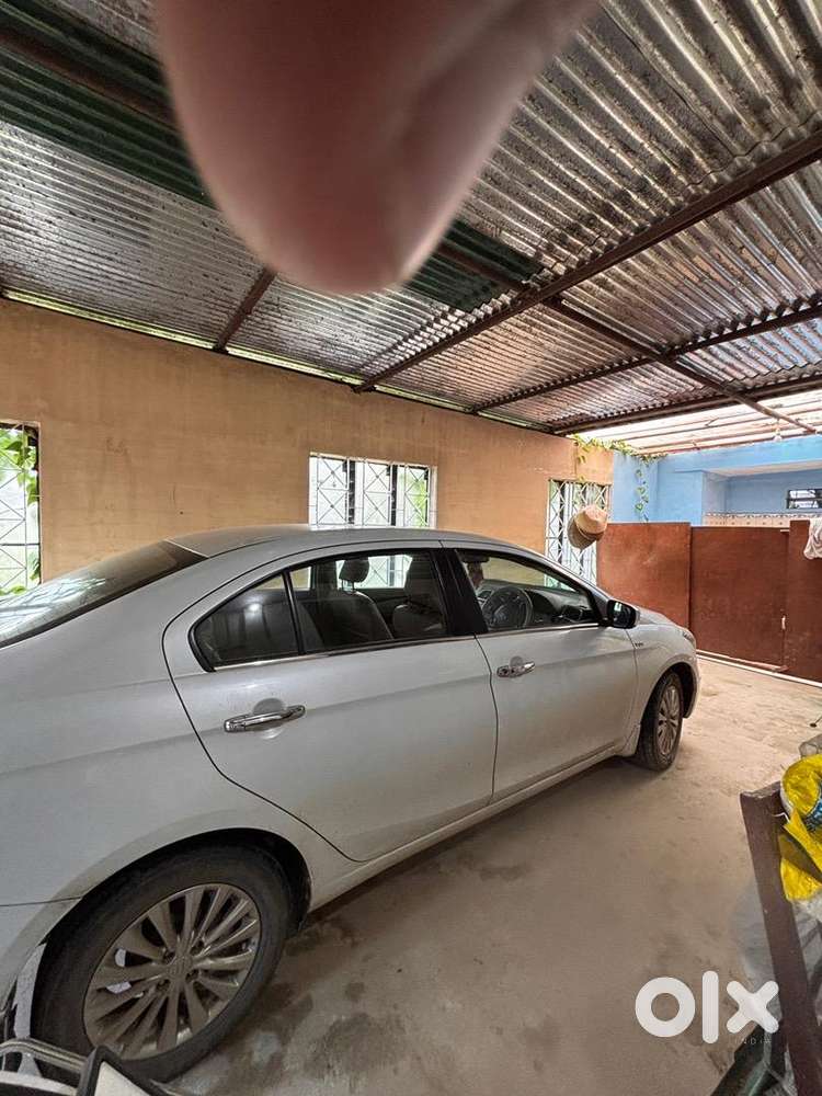 Maruti Suzuki Zxi 2015