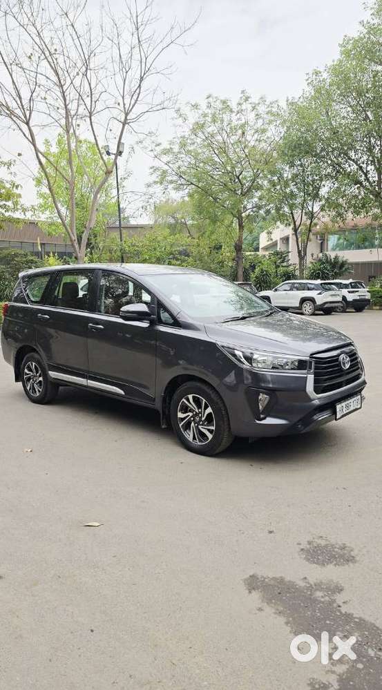 Toyota Innova Crysta 2.4 Gx Limited Edition At 7 Str, 2022, Diesel