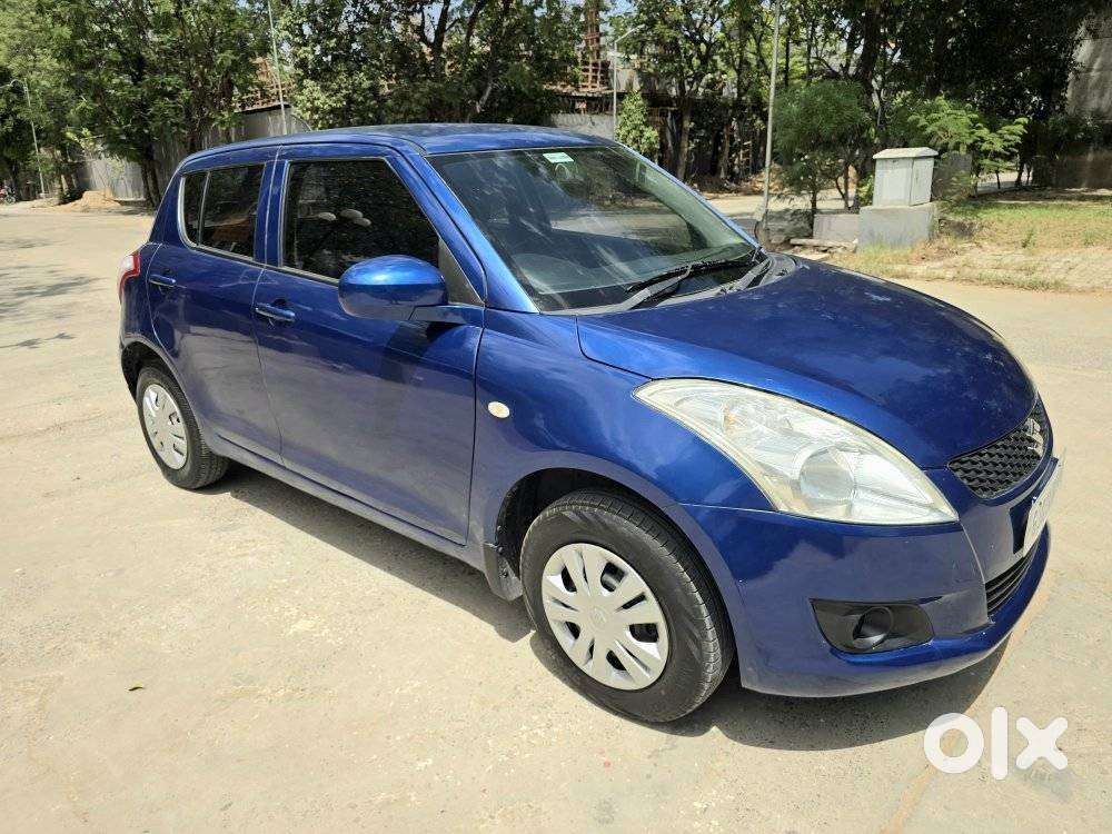 Maruti Suzuki Swift Lxi Optional-o, 2011, Petrol