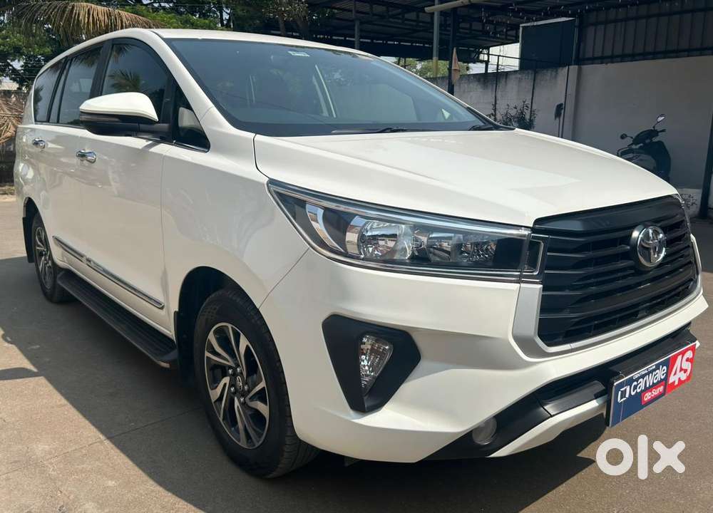 Toyota Innova Crysta