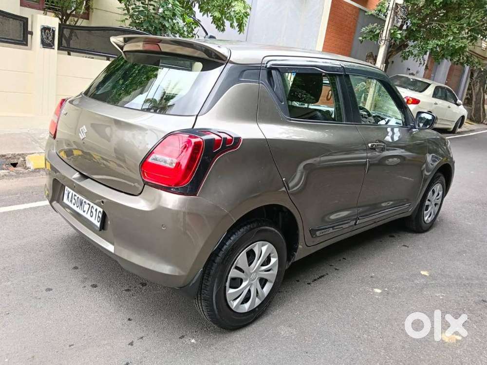 Maruti Suzuki Swift Vxi + Manual, 2024, Petrol