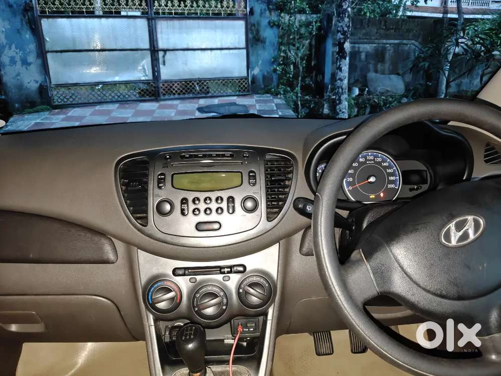 Hyundai I10 Sportz 2011 Model