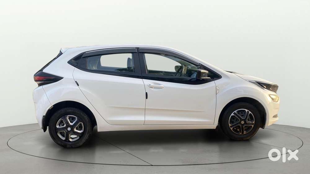Tata Altroz Xe Petrol, 2022, Petrol