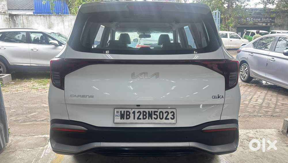 Kia Carens 1.4 Premium 7 Str, 2023, Petrol