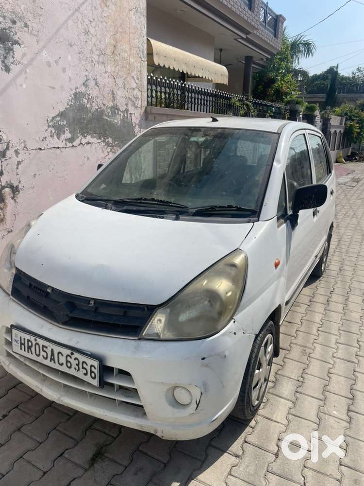 Maruti Suzuki Zen Estilo 2011