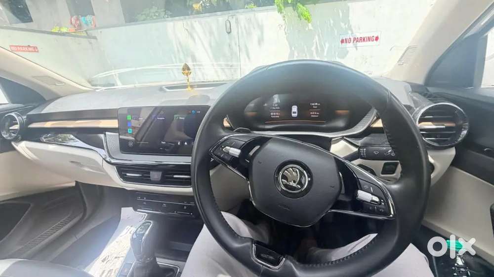 Skoda Slavia 2025 Petrol 14000 Km Driven