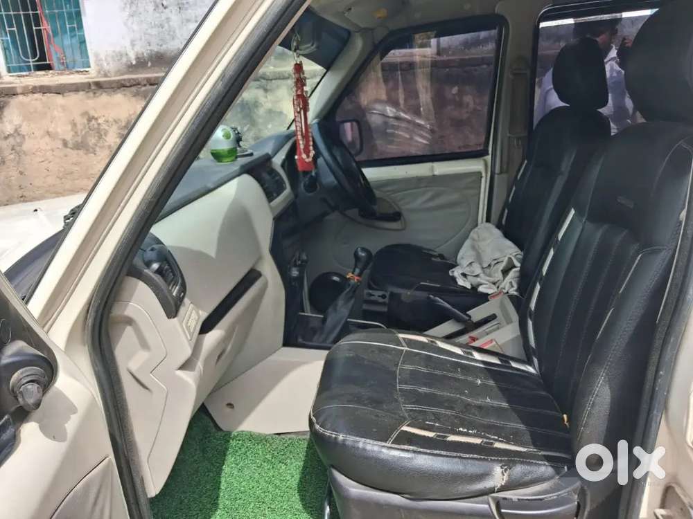 Mahindra Scorpio S2