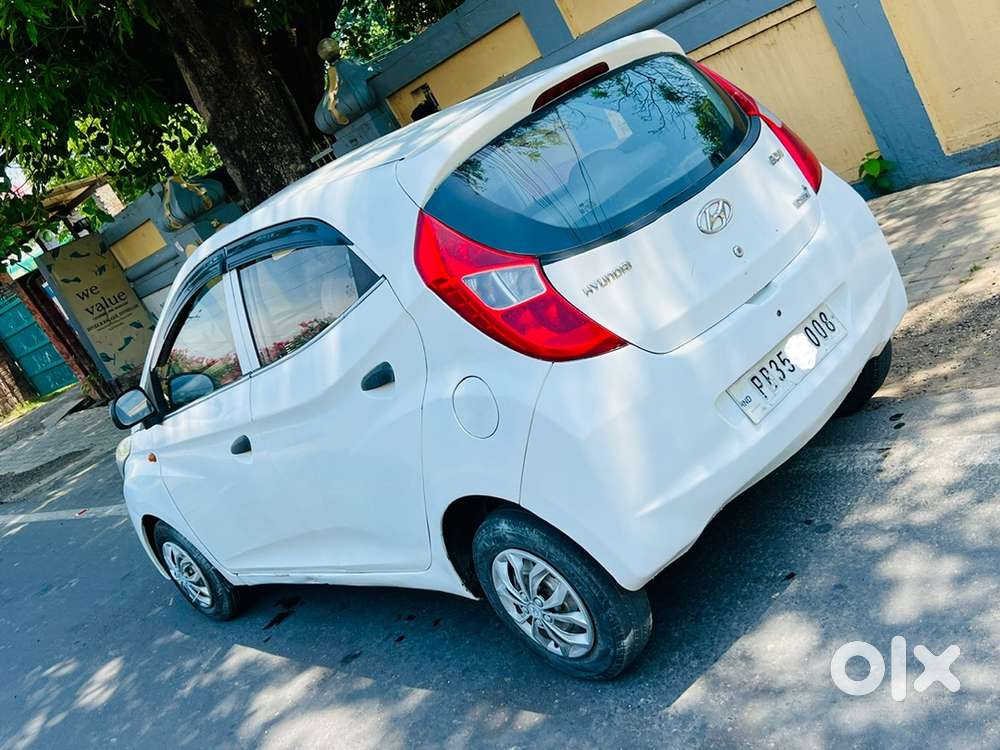 Hyundai Petrol Car 2012