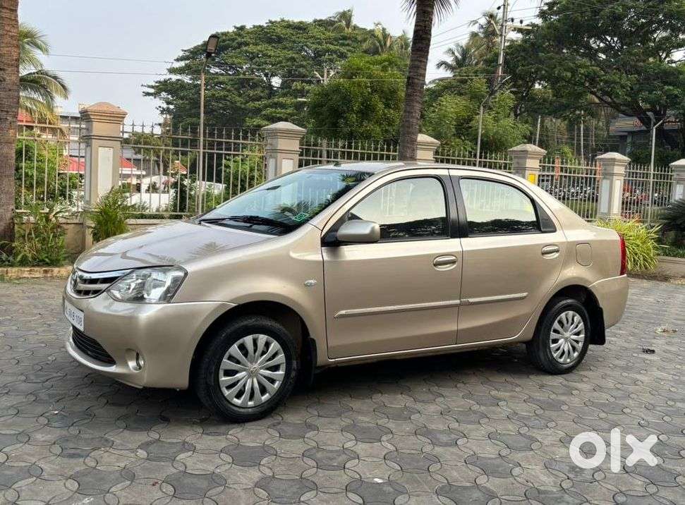Toyota Etios 2010-2012 G, 2011, Petrol