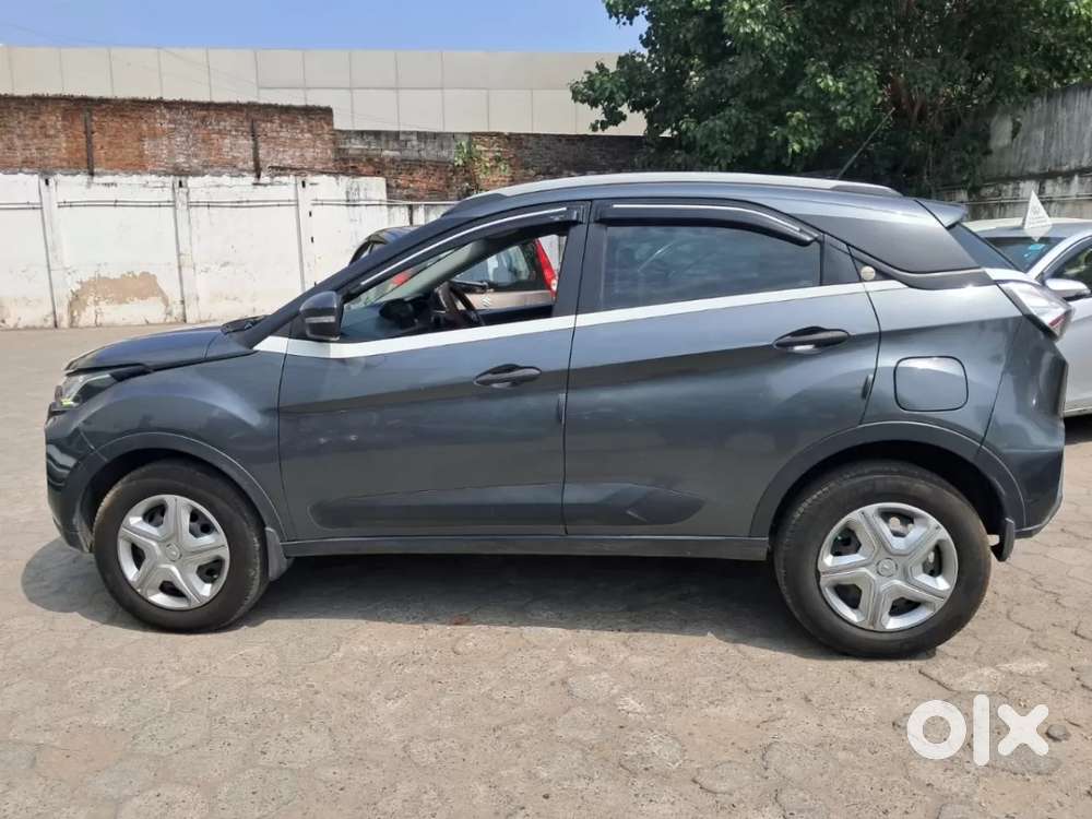 Tata Nexon 1.2 Revotron Xm, 2020, Petrol