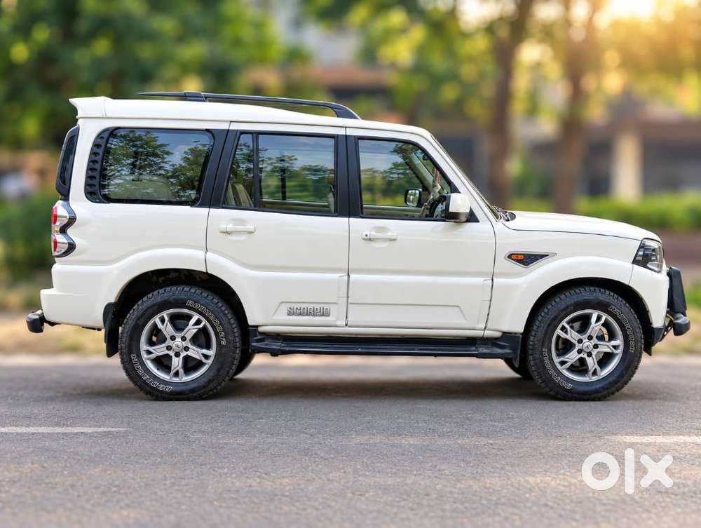 Mahindra Scorpio S10 7 Seater, 2015, Diesel