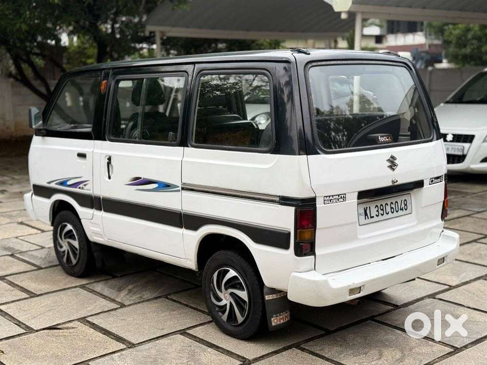 Maruti Suzuki Omni 8 Seater, 2011, Petrol