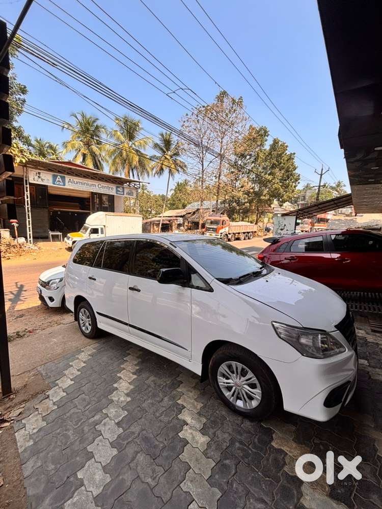Toyota Innova 2013 Diesel 170000 Km Driven
