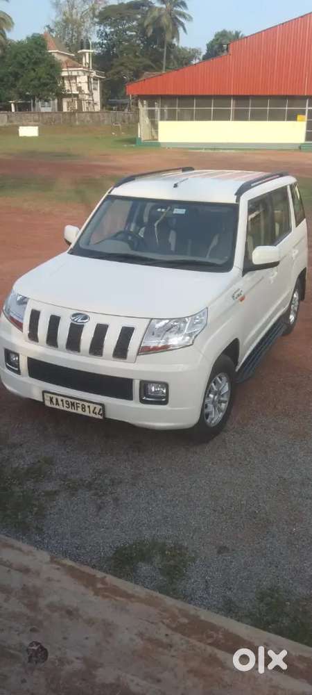 Mahindra Tuv 300 2016 Diesel Well Maintained.original Running Showroom