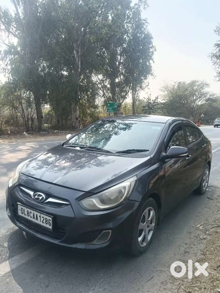 Hyundai Verna 2011 Petrol 100000 Km Driven