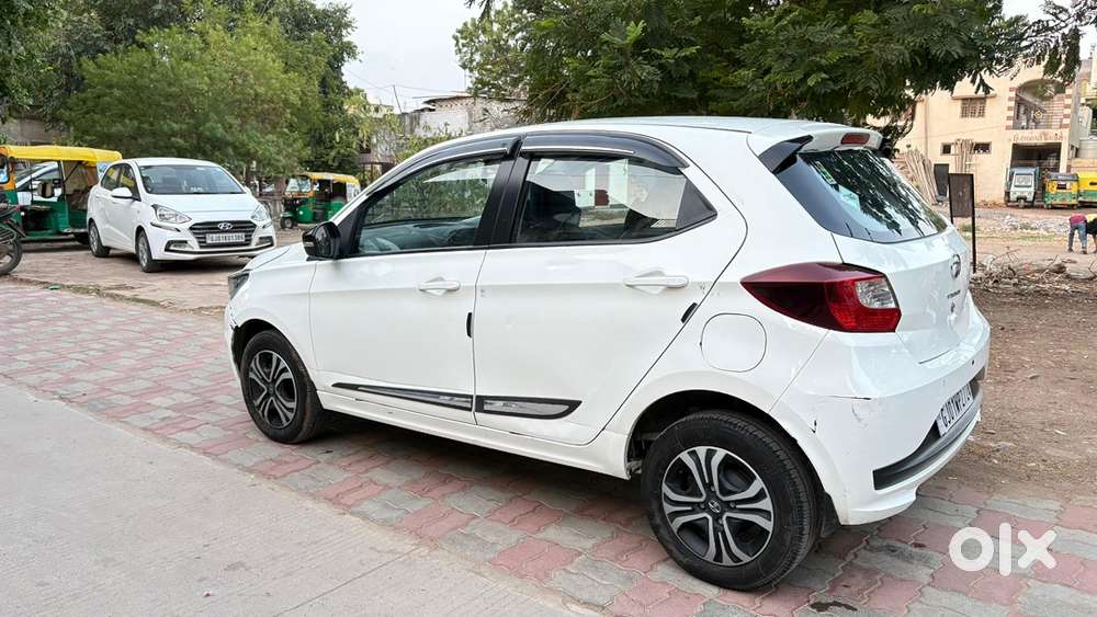 Tata Tiago Hybrid 2023