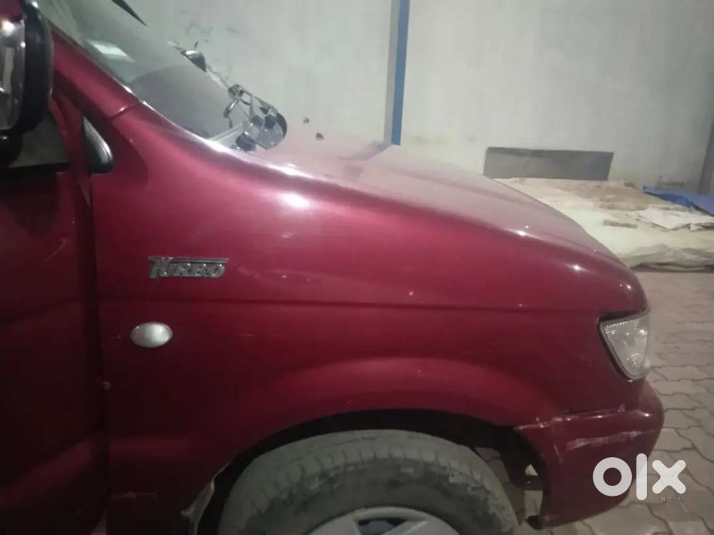 Chevrolet Tavera Ls 10-seater 2010