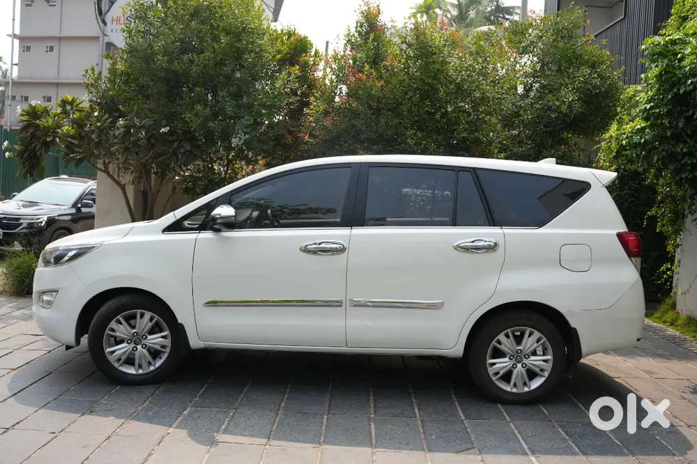 Toyota Innova Crysta 2018 Diesel Well Maintained