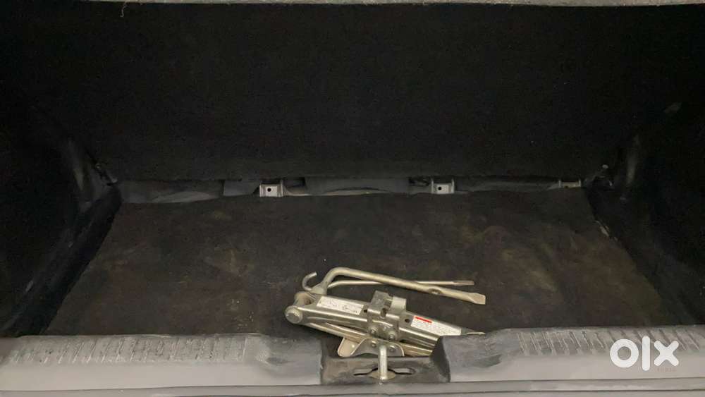 Maruti Suzuki Swift Vvt Vxi, 2023, Petrol
