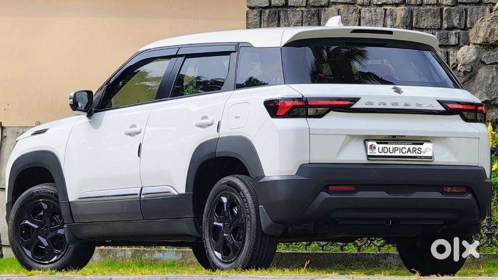 Maruti Suzuki Brezza Vxi At, 2024, Petrol