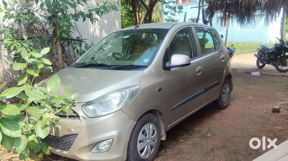 Hyundai I10 Sportz Petrol 2011