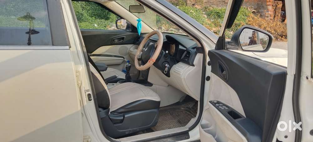 Mahindra Xuv300 W6 Diesel, 2022, Diesel
