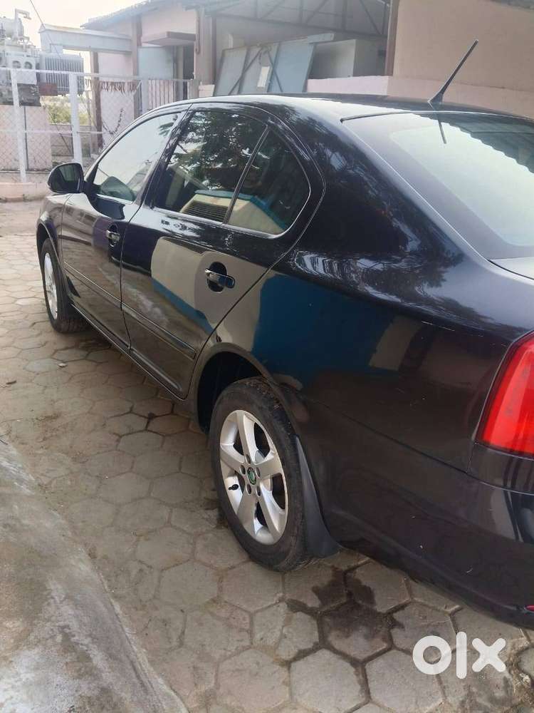 Skoda Laura Elegance 2009