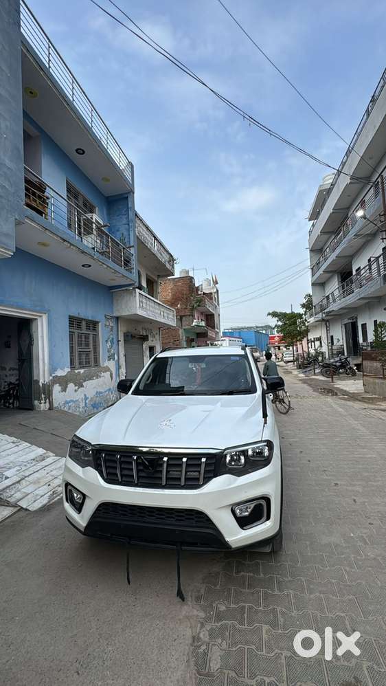 Mahindra Scorpio-n Petrol 2025