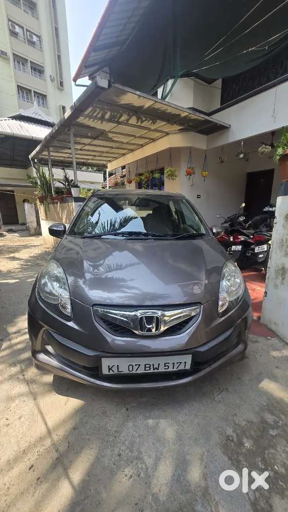 Honda Brio Petrol Manual 2013 Year