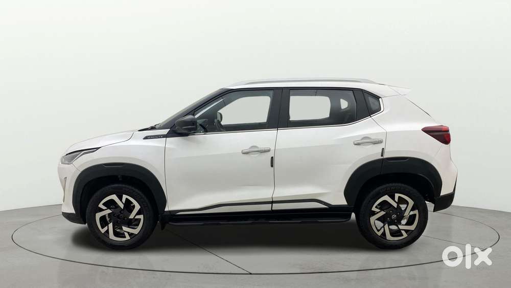Nissan Magnite 1.0 Xv Premium, 2021, Petrol