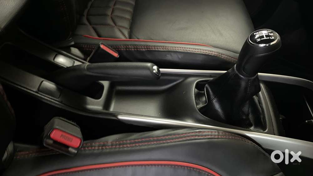 Maruti Suzuki Baleno 1.2 Delta, 2017, Petrol