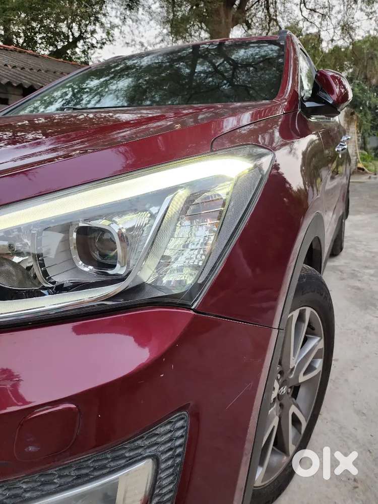 Hyundai Santa Fe 2014 Diesel Well Maintained Auto Showroom Condition