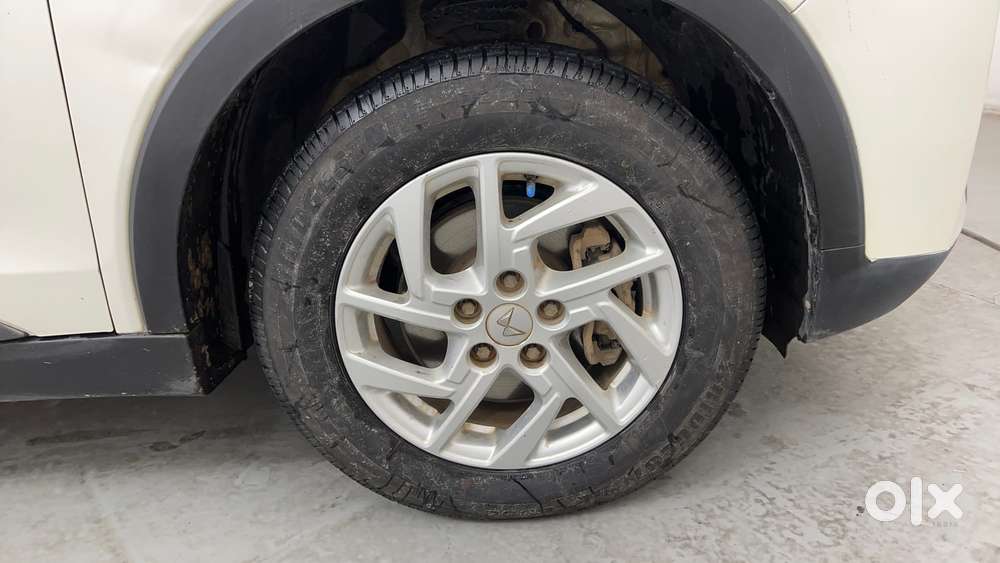 Mahindra Xuv300 W8 Option Diesel, 2023, Diesel